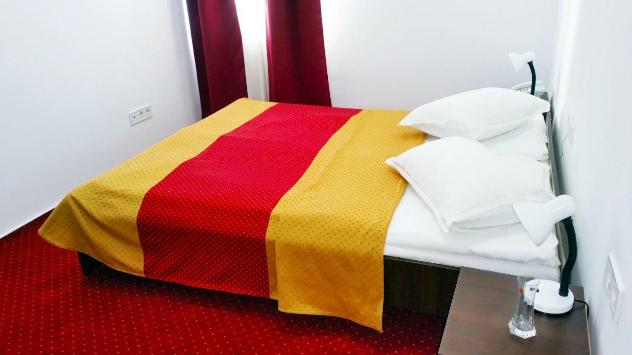 Hotel Teilor Căciulata Extérieur photo